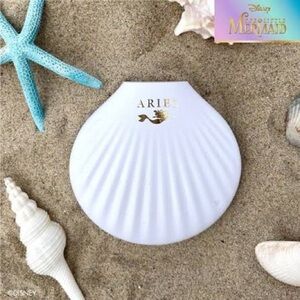 Disney Princess x Impressions Vanity Ariel LED Seashell compact mirror